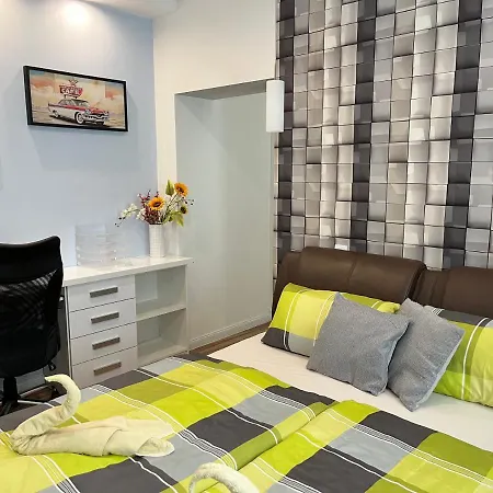 Elegant Attila Apartman *