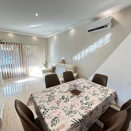 Lägenhet Elegant Attila Apartman Hajdúszoboszló