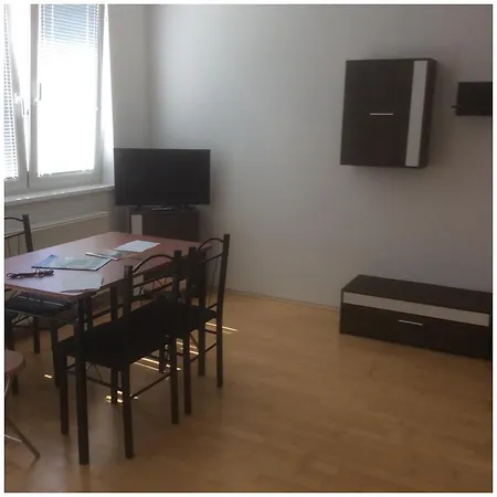 Apartment Elegant Attila Apartman Hajduszoboszlo