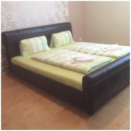 Apartamento Elegant Attila Apartman