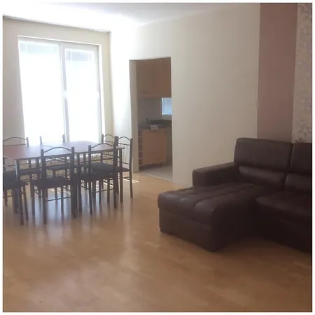 Elegant Attila Apartman Hajduszoboszlo
